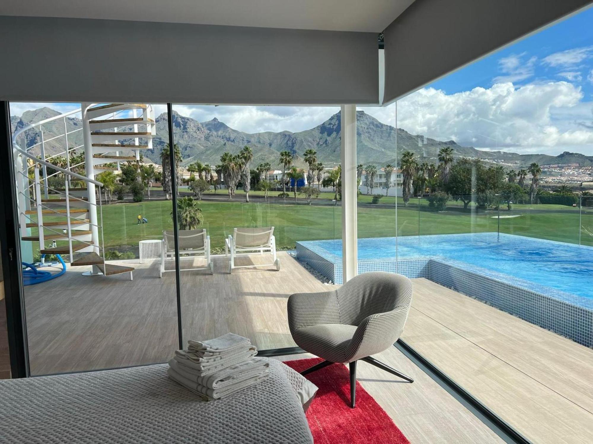 Luxury Villa Rebeka - Heated Pool And Jacuzzi Costa Adeje  Buitenkant foto